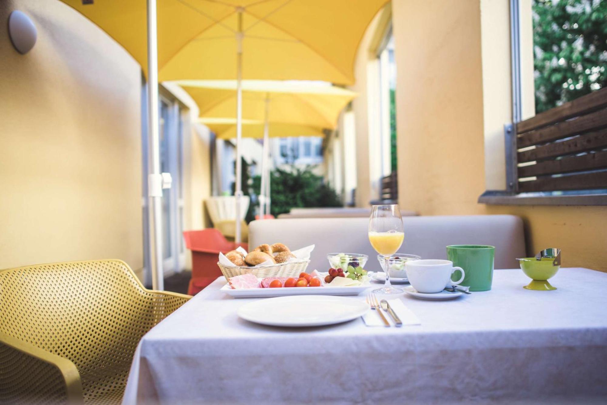 Hotel Central Regensburg Citycentre, Sure Hotel Collection By Best Western ภายนอก รูปภาพ