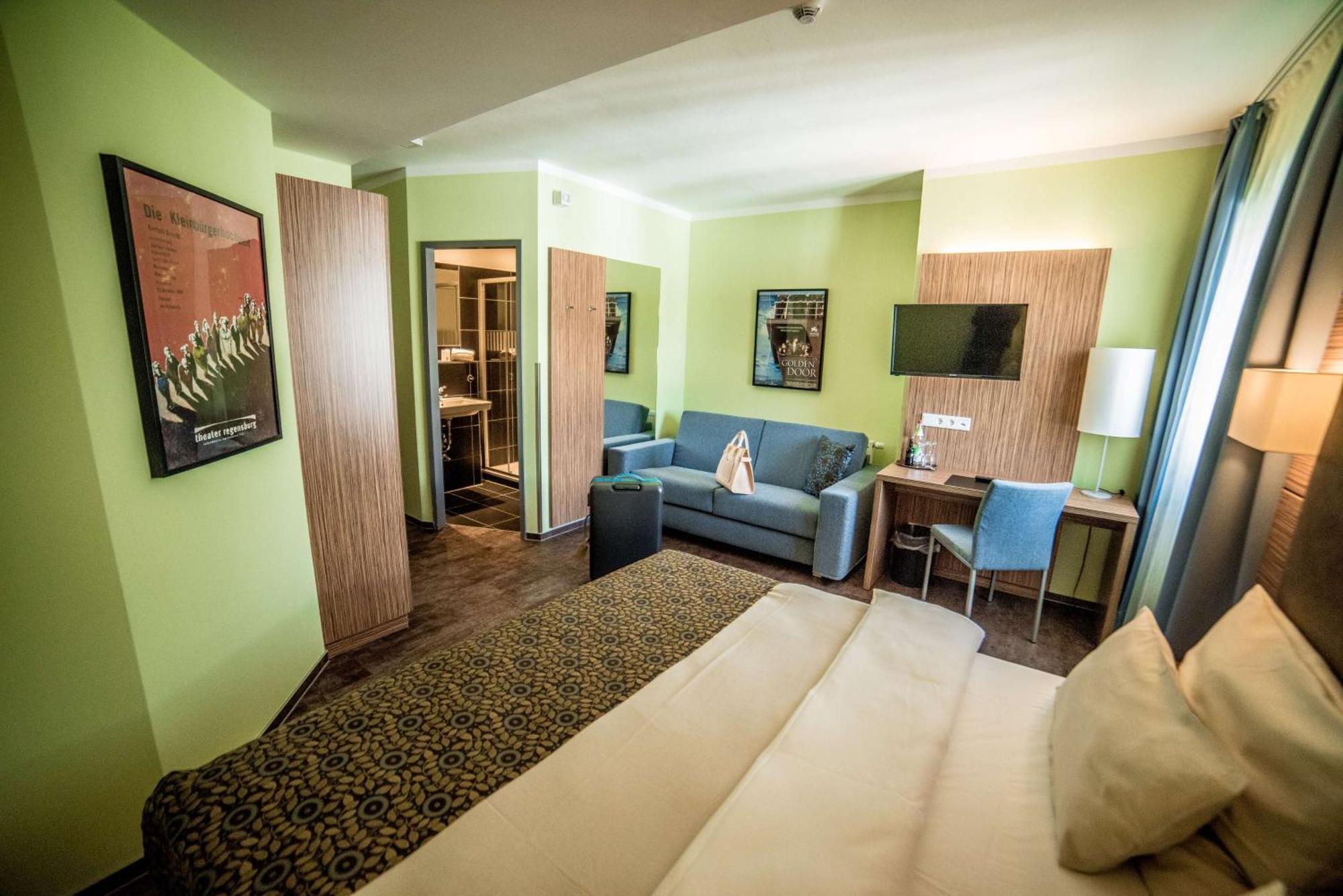Hotel Central Regensburg Citycentre, Sure Hotel Collection By Best Western ภายนอก รูปภาพ
