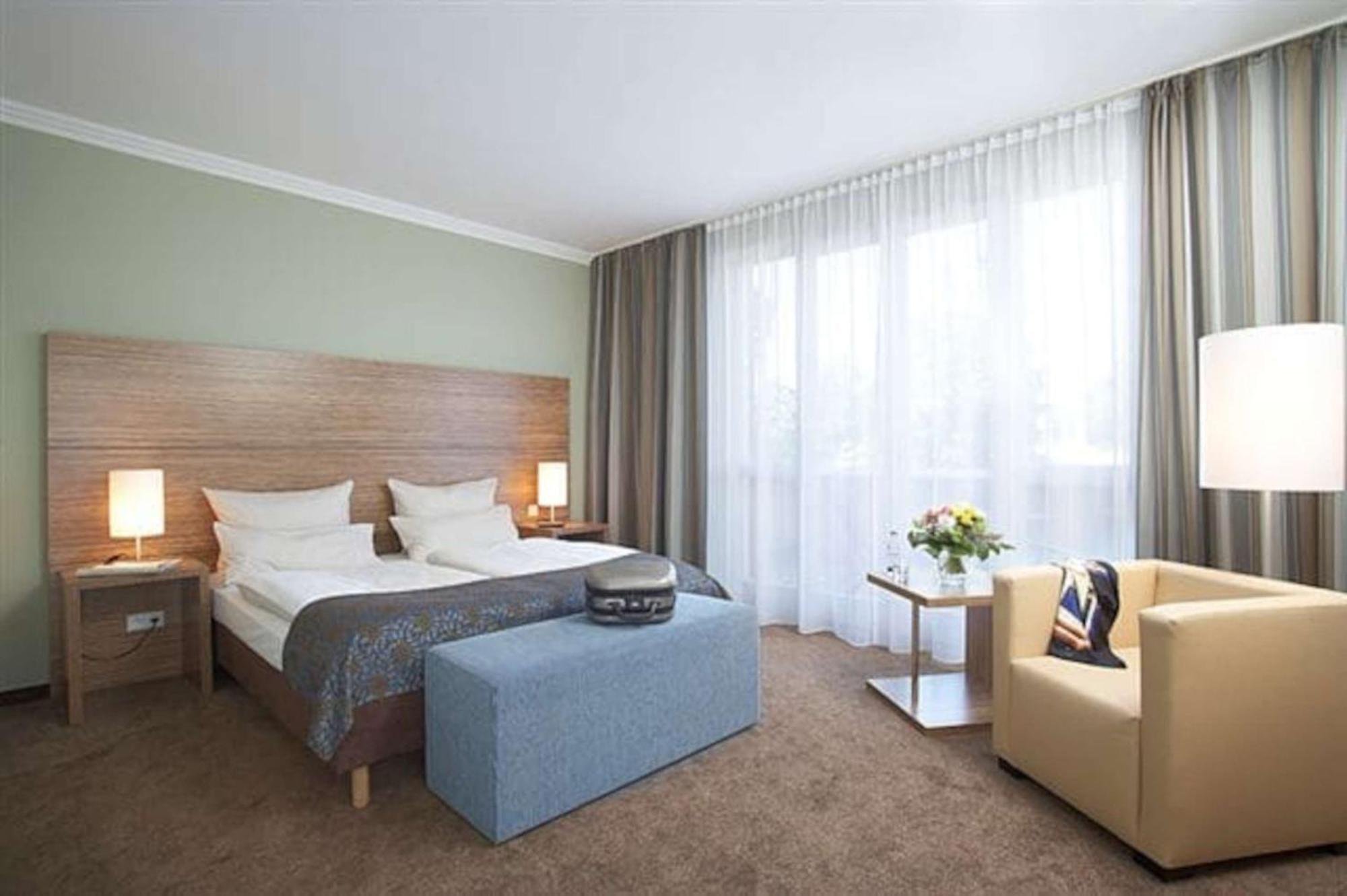 Hotel Central Regensburg Citycentre, Sure Hotel Collection By Best Western ภายนอก รูปภาพ